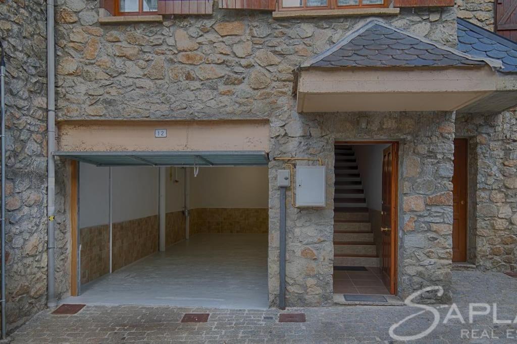 Villa Saplan Real Estate Pensaueth à Salardú Extérieur photo