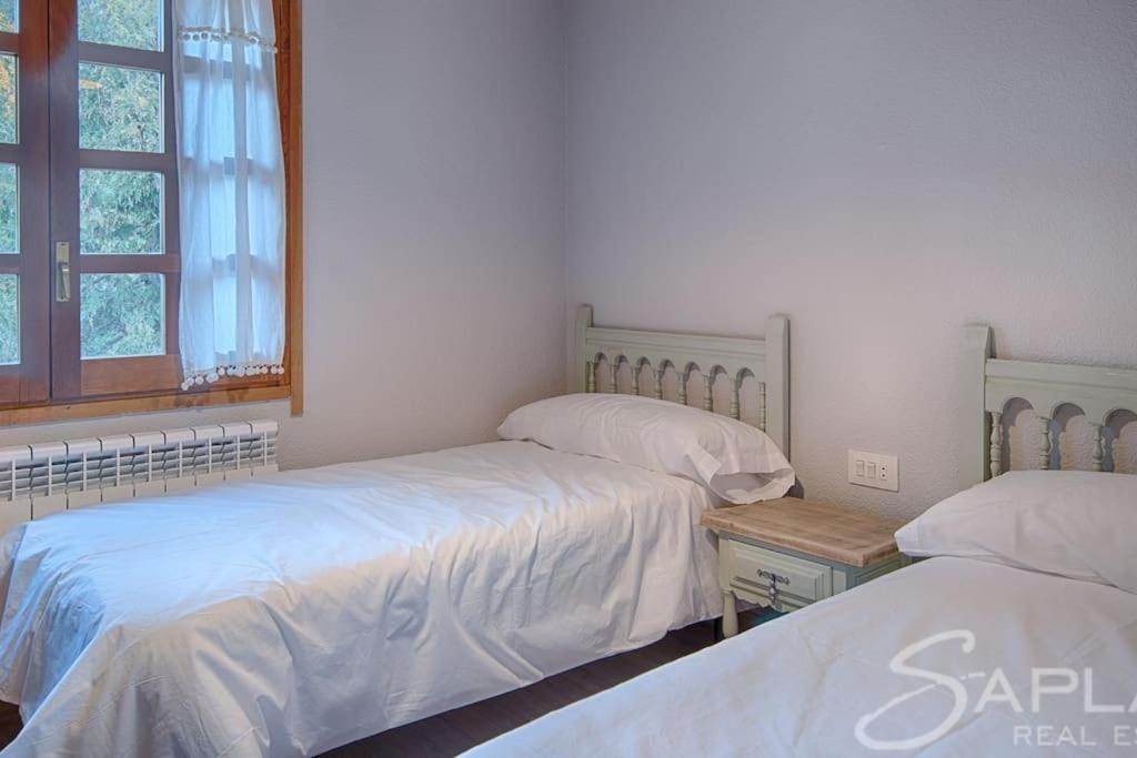 Villa Saplan Real Estate Pensaueth à Salardú Extérieur photo